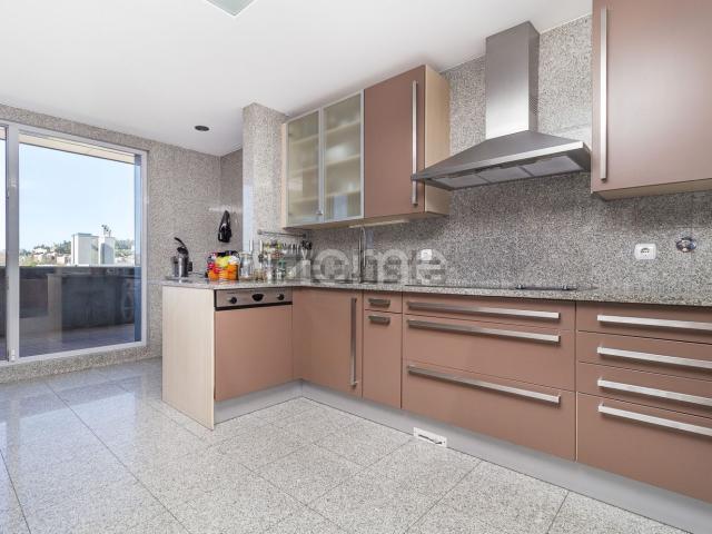 Duplex venda em Creixomil, Salgueiral