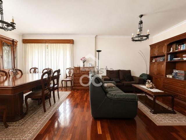 Apartamento venda em Avilhó, Porto