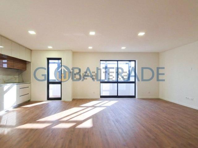 Apartamento venda em Avilhó, Porto