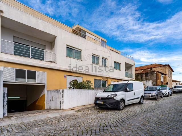 Apartamento venda em Guifões, Paus