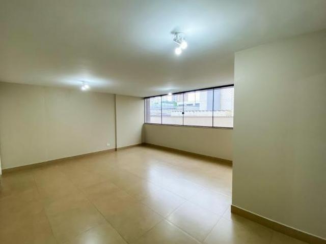 Apartamento venda em Região Geográfica Imediata de Goiânia, Goiânia