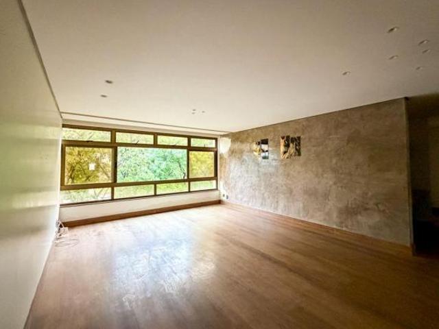 Apartamento venda em SQS 212, Plano Piloto
