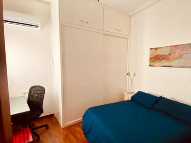 Apartamento en alquiler en Sevilla, Feria