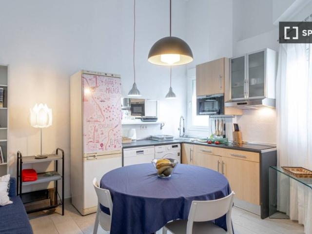 Apartamento en alquiler en Málaga, El Palo
