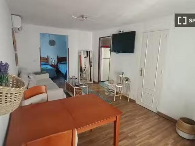 Apartamento en alquiler en Cerro-Amate, Sevilla
