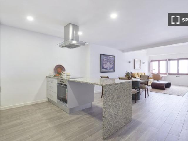 Apartamento alugar em Mercês, Lisboa