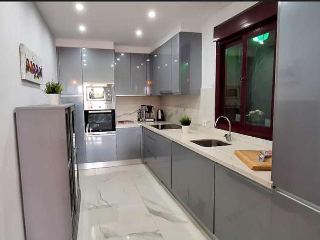 Apartamento en alquiler en Castillo de la Duquesa, Costa del Sol Occidental
