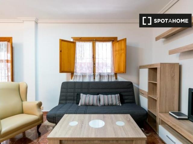 Apartamento en alquiler en Sevilla, Santa Cruz