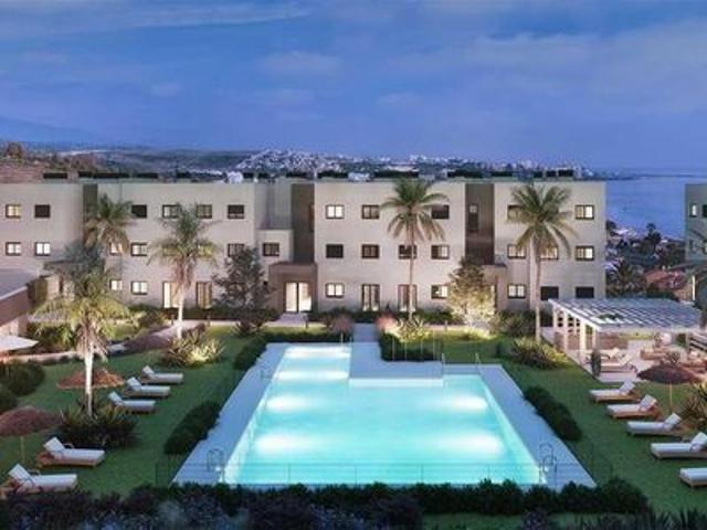Apartamento en venta en Estepona