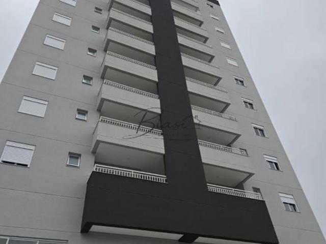 Apartamento venda em Região Imediata de São José dos Campos, Região Metropolitana do Vale do Paraíba e Litoral Norte