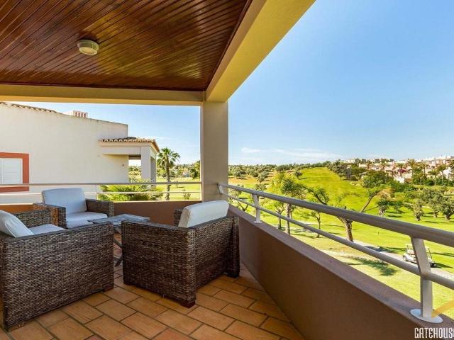 Apartamento venda em Estômbar, Faro