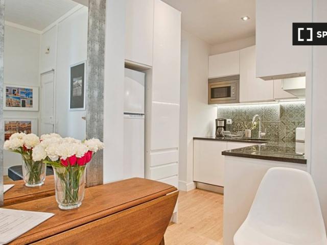 Apartamento alugar em Santa Maria Maior, Lisboa