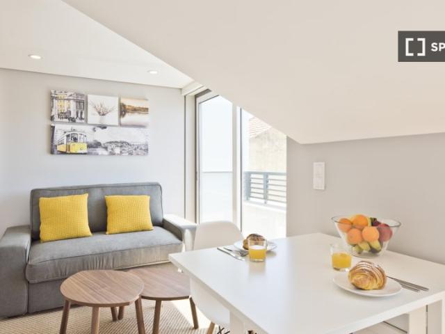 Apartamento alugar em Estrela, Lisboa