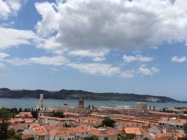 Apartamento alugar em São Francisco Xavier, Lisboa
