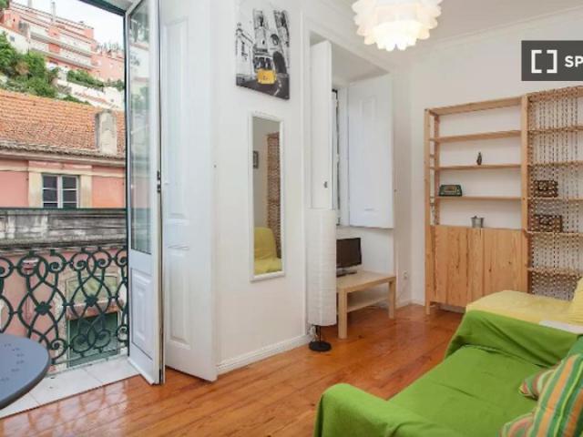 Apartamento alugar em São Vicente, Lisboa