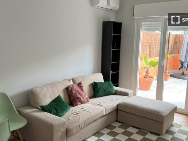 Apartamento alugar em Bairro Clemente Vicente, Oeiras