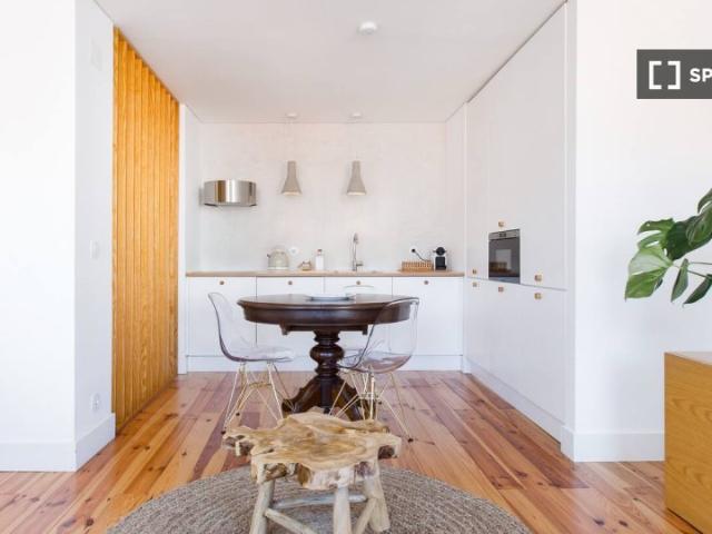 Apartamento alugar em São Vicente de Fora, Lisboa