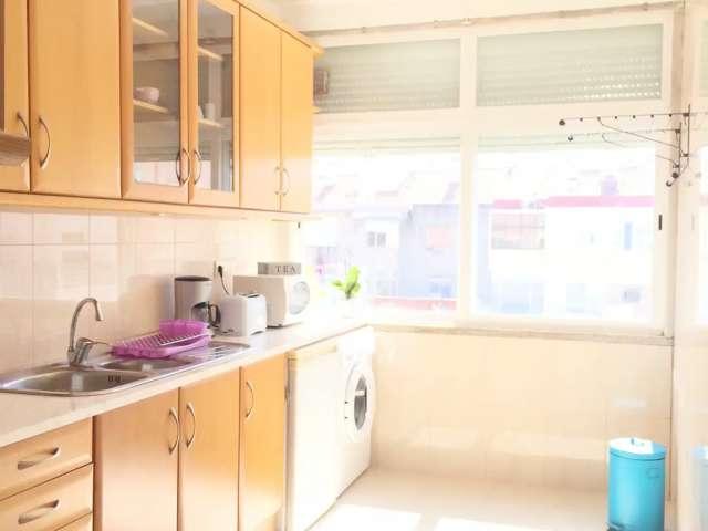 Apartamento alugar em Amadora, São Brás