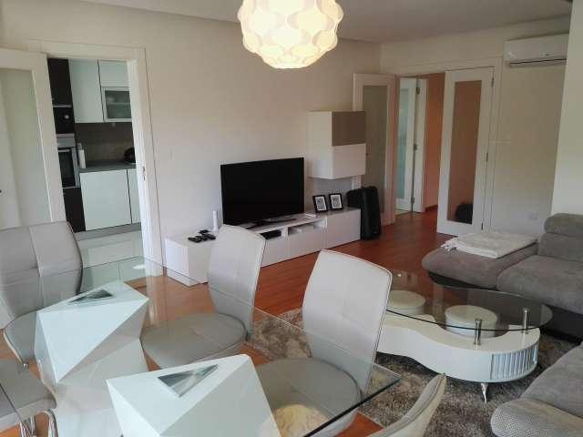 Apartamento alugar em Amadora, Urbanização do Neudel