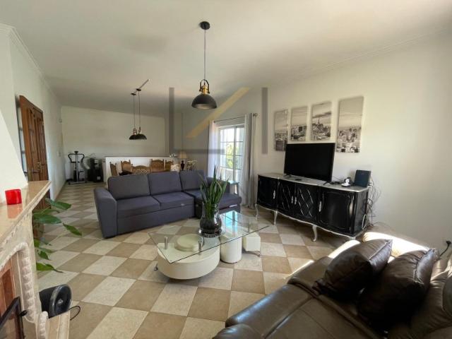 Casa venda em Azeitão (São Lourenço e São Simão), Setúbal