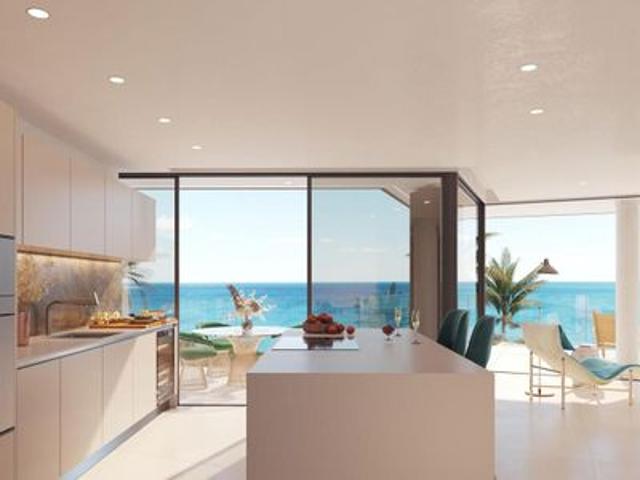Apartamento en venta en Estepona