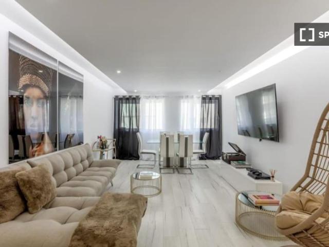 Apartamento alugar em Santa Clara, Lisboa
