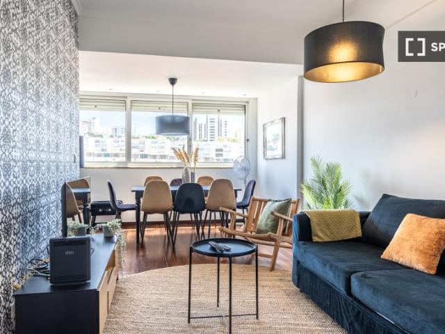 Apartamento alugar em Carriche, Lisboa