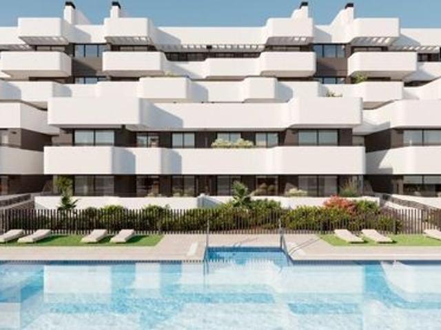 Apartamento en venta en Estepona