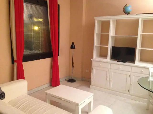 Apartamento en alquiler en Este-Alcosa-Torreblanca, Sevilla