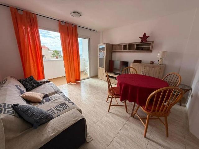 Apartamento en alquiler en Los Cristianos, Arona