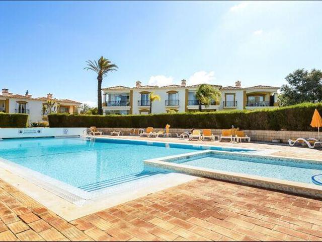 Apartamento venda em Estômbar, Faro