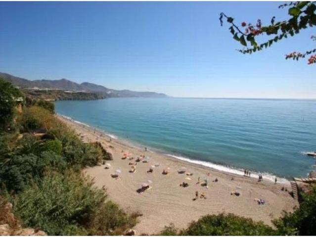 Piso en alquiler en Nerja