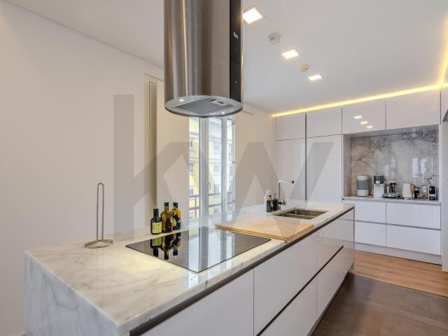 Apartamento venda em São Sebastião da Pedreira, Lisboa