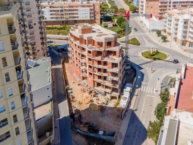 Apartamento venda em Armação De Pêra, Faro