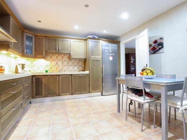 Apartamento en venta en Nueva Andalucía, Costa del Sol Occidental