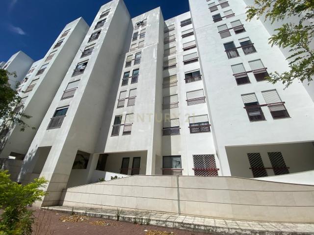 Apartamento venda em Bairro do Condado, Lisboa