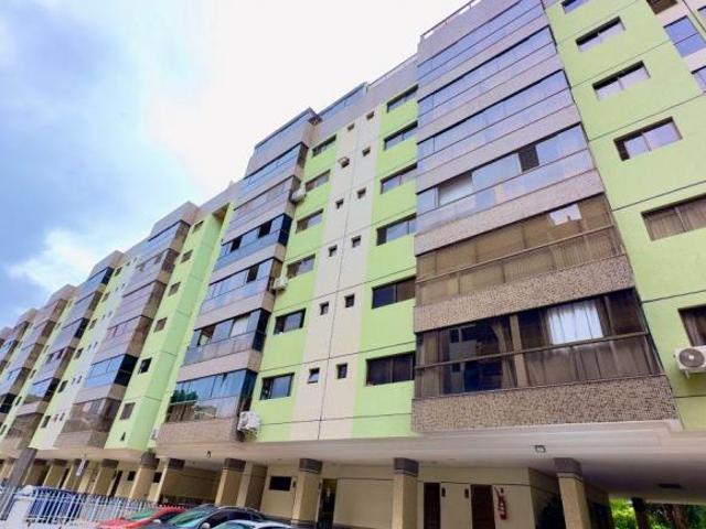 Apartamento venda em Região Geográfica Imediata do Distrito Federal, Região Integrada de Desenvolvimento do Distrito Federal e Entorno