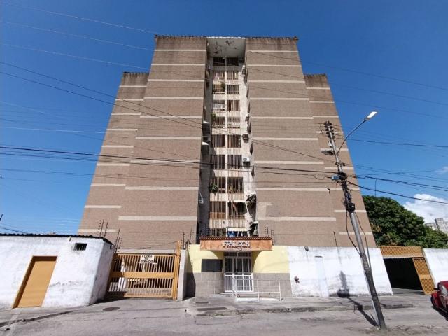 Apartamento en venta en El Centro, Maracay