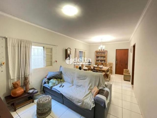Apartamento venda em Região Geográfica Imediata de Uberlândia, Oliveira Fortes
