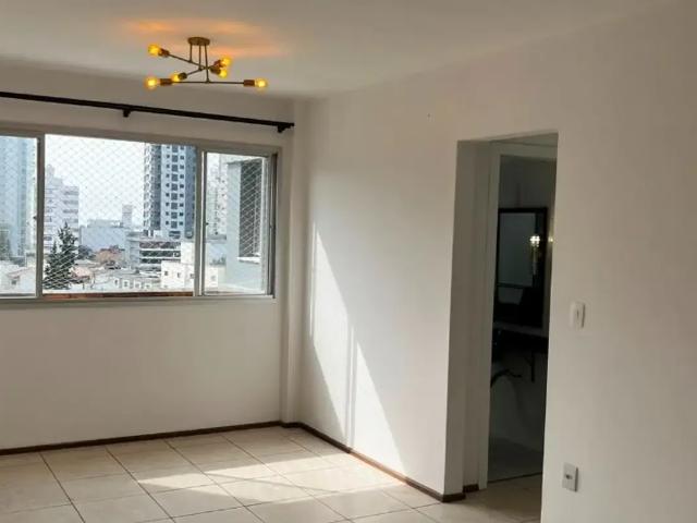 Apartamento aluguel em Centro, Itajaí