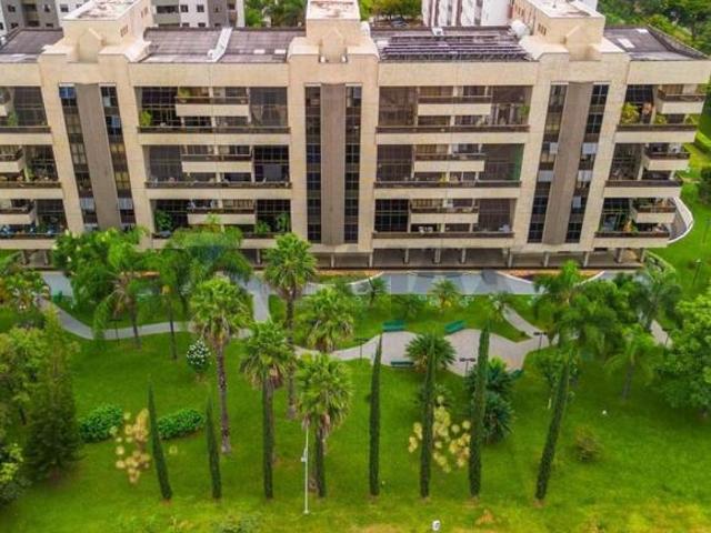 Apartamento venda em Região Geográfica Imediata do Distrito Federal, Região Integrada de Desenvolvimento do Distrito Federal e Entorno