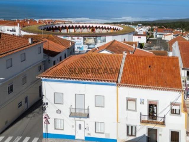 Casa venda em Pederneira, Leiria