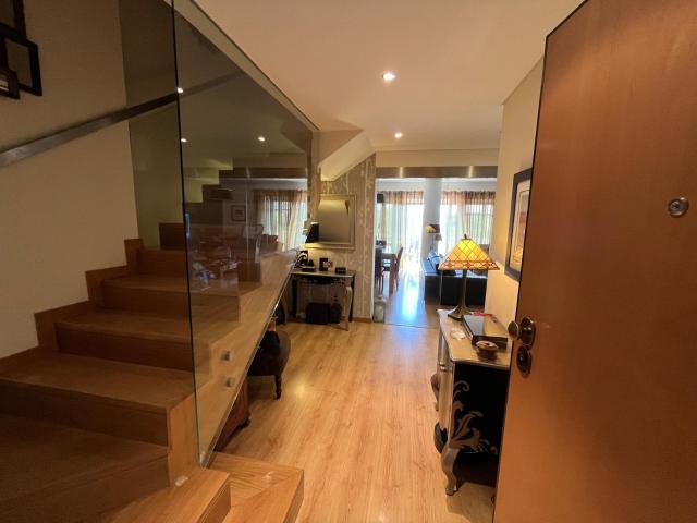 Apartamento alugar em Almada, Serrado