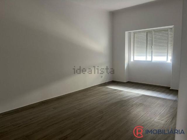 Apartamento alugar em Bairro Ferroviário, Barreiro e Lavradio