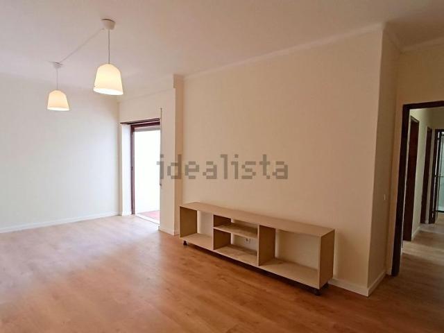 Apartamento alugar em Bairro Ferroviário, Barreiro