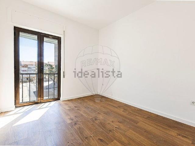 Apartamento alugar em Bairro Ferroviário, Barreiro