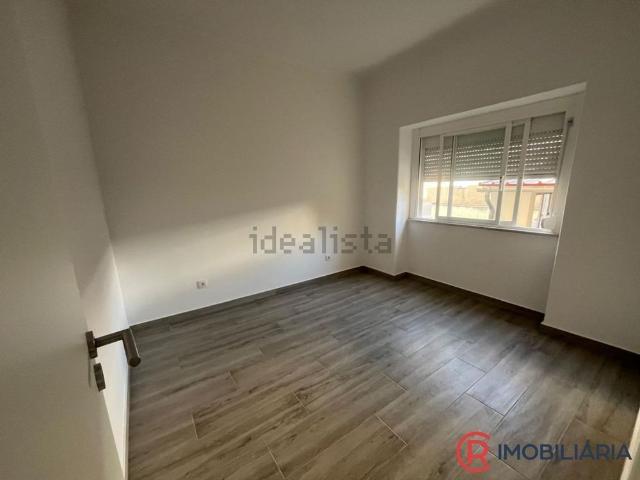 Apartamento alugar em Bairro Ferroviário, Barreiro