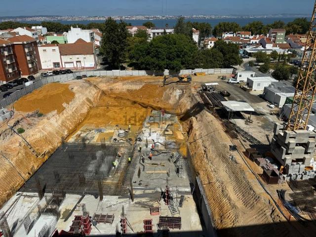 Apartamento alugar em Bairro Ferroviário, Barreiro