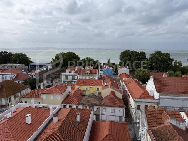 Apartamento alugar em Bairro Ferroviário, Barreiro