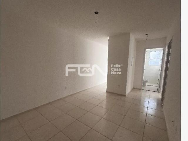 Apartamento aluguel em Condominio Arembepe Aguaville, Camaçari